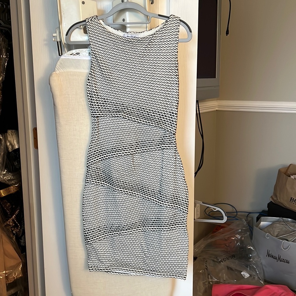 Great condition - Bailey 44 dress!